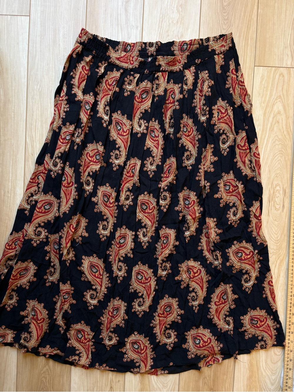 Vintage boho hippie festival paisley maxi skirt black with tan and rust size L